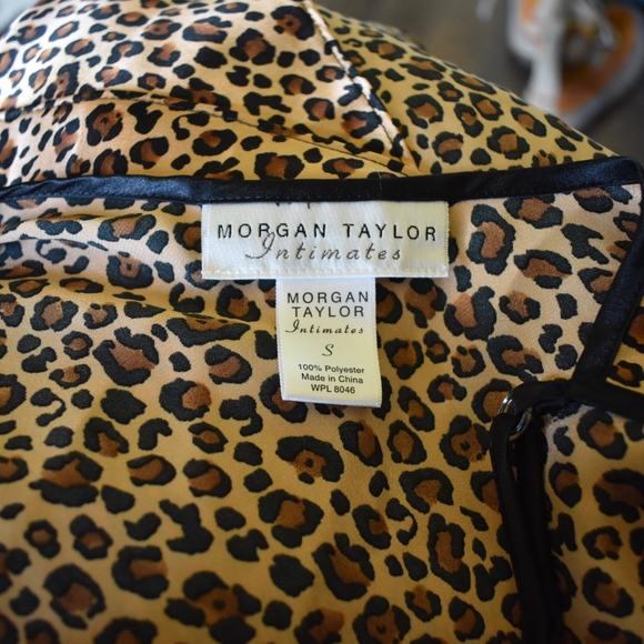 satin slip w/ MATCHING ROBE - Picture 2 of 6